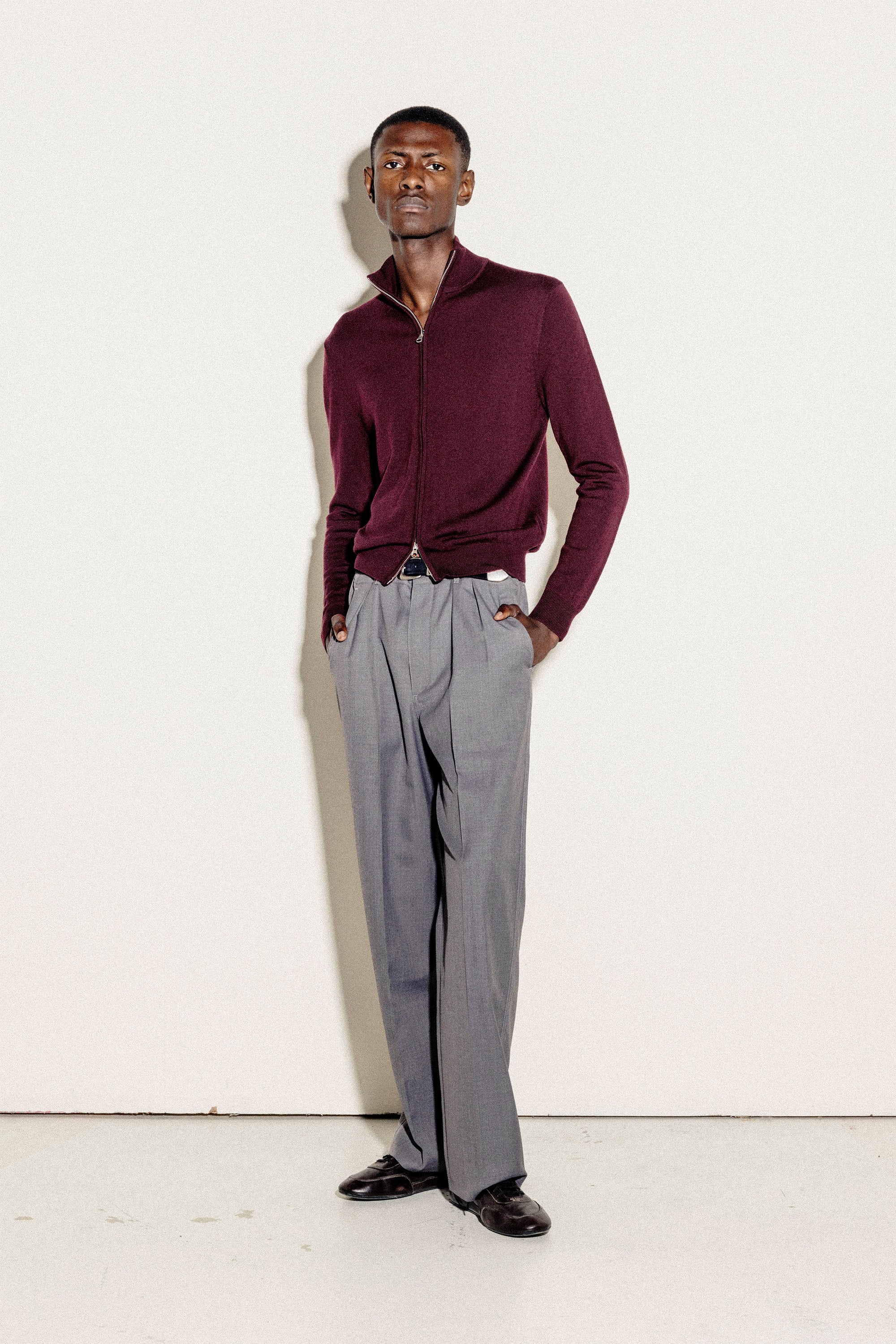 Hawke Slim Zip Vest | Burgundy - Image 4