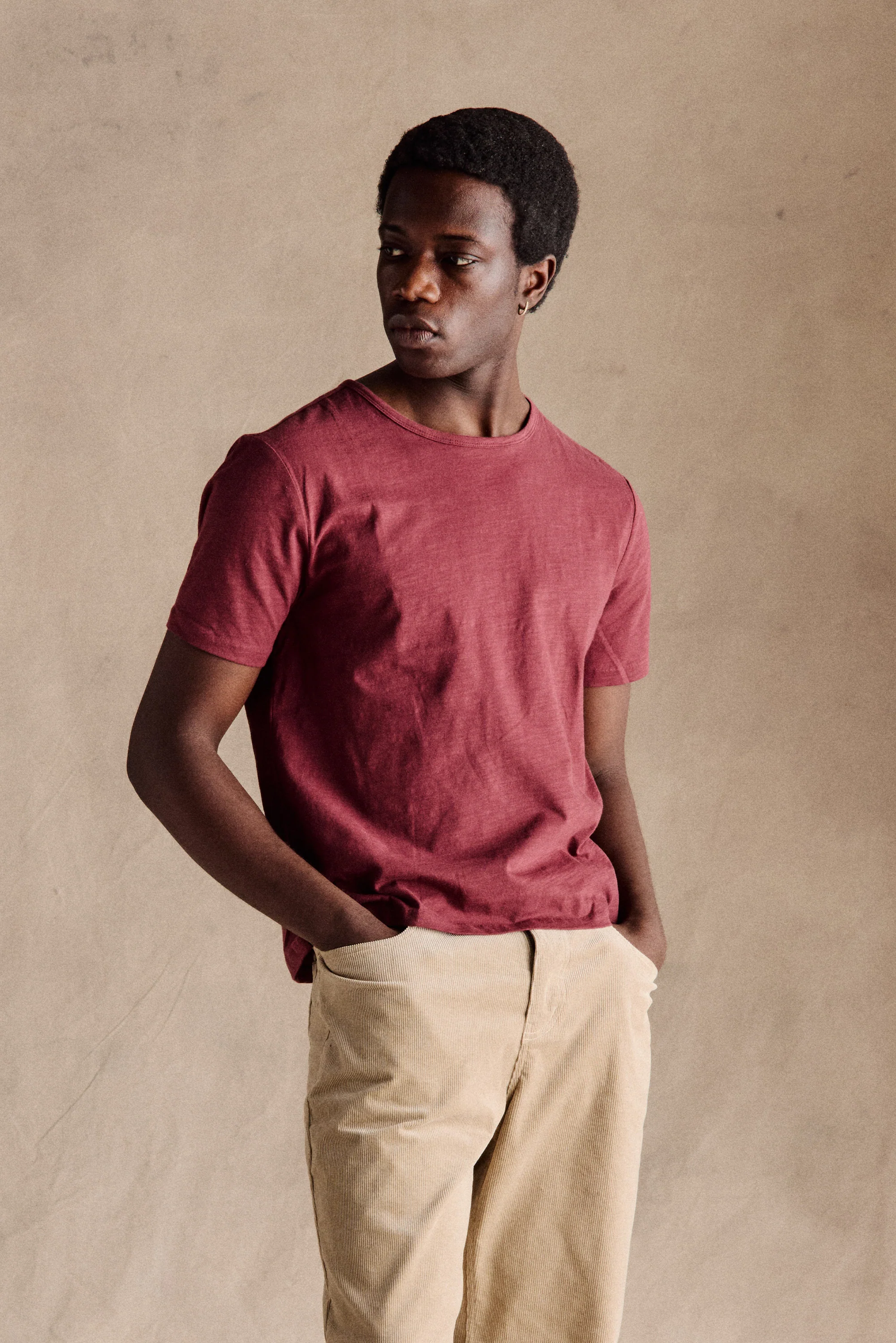Steve Slub Cotton Tee | Burgundy - Image 2